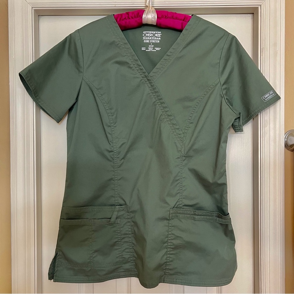Cherokee Women's Olive Green V-Neck Scrub Top